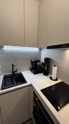 Luxuriöse 1 Zimmer Wohnung in Dachau mit EBK und Balkon