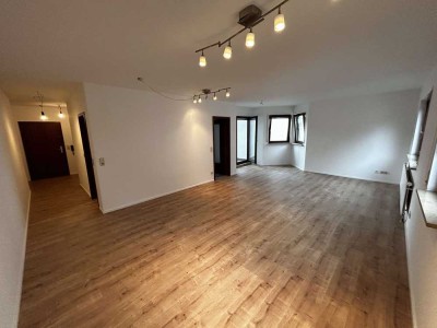 Studio  54 m²  mit Balkon Garagenplatz, sofort beziehbar  in guter Lage in Eppelheim