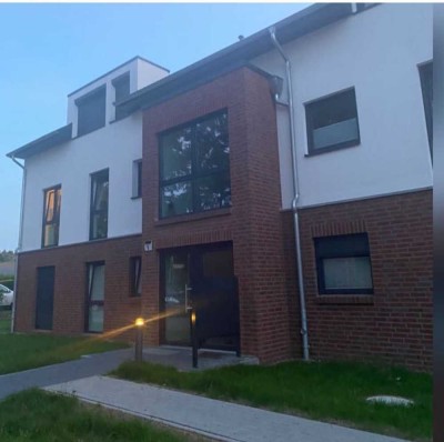 Charmante, neuwertige 3-Zimmer-Wohnung mit Dachterrasse und EBK in Seevetal/ Ohlendorf