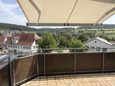 Sonnige 3,5-Zimmer DG-Wohnung mit Balkon in Calw-Stammheim