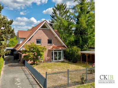 familienfreundliche 190m² Doppelhaushälfte, BJ 2003, 489m² Grundstücksanteil, Top Lage Kleinmachnow