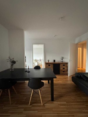 Befristet: Ruhige Neubauwohnung mit Balkon & TG – möbliert