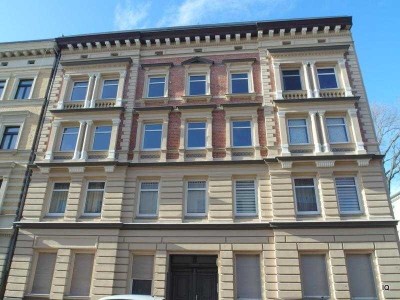 Gemütliche, kleine Singlewohnung mit Balkon, Laminatboden & Badewanne in MD-Sudenburg