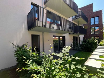 Großzügige 3-4 Zimmer Wohnung mit Terrasse und Gartenanteil