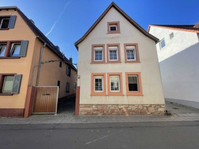 Zweifamilienhaus im schönen Weinort Edenkoben