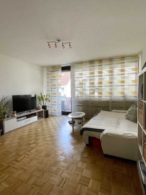 Sanierte 2-Raum-Wohnung mit Balkon und Einbauküche in Filderstadt