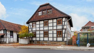 Großzügiges Fachwerkhaus mit viel Platz, Nebengebäude und großem Grundstück