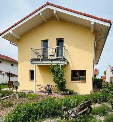 Modernes Einfamilienhaus mit 280 m² Wohn & Nutzfläche
