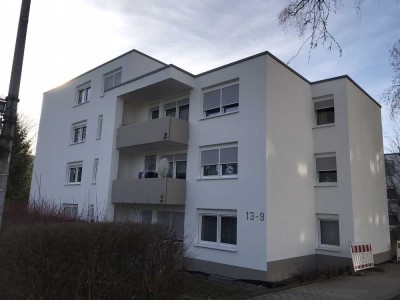 Schöne 3 Zimmer - Wohnung im EG in modernisiertem Wohnhaus