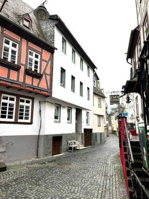 Mehrparteienhaus im Herzen von Sankt Goarshausen