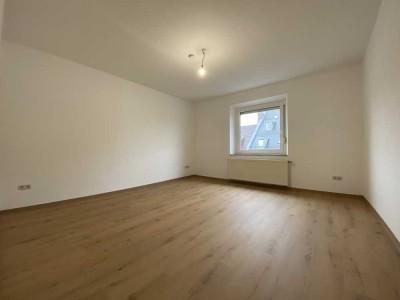 Sehr schöne 2-Zimmer-Wohnung in zentrumsnaher Lage in Weiden zu vermieten!