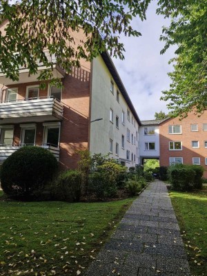 Riensberg | Zwei-Zimmer-Wohnung im 1. Obergeschoß mit großer Loggia