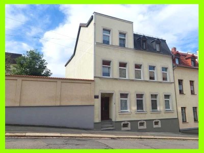 Saniertes 3-Familien-Haus in ruhiger Lage mit gepflegten sonnigen Garten - voll vermietet