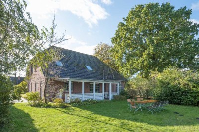 Haus mit 2 Einheiten in Ortsrandlage