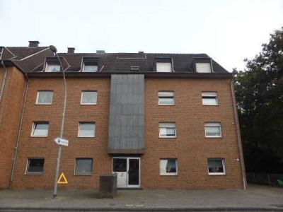 TOP LAGE im Herzen von Neuwerk !!!  Große geräumige Erdgeschoßwohnung mit Südbalkon