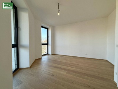 Jetzt einziehen: Frisch sanierte Wohnung mit moderner Ausstattung und Freifläche!