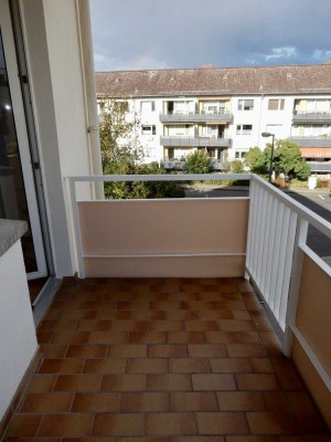Hier lässt es sich leben! TOP renovierte Wohnung in Rheinufernähe!