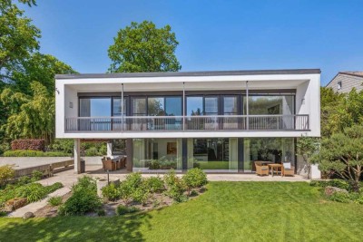Exklusive Villa in Freising: Wohntraum am Waldrand mit Bergblick