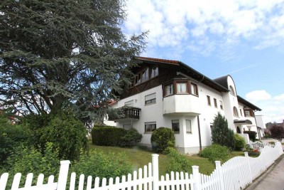 Sonnige und ruhige 2,5 Zi.-Whg. mit 2 Balkonen und einem Schwedenofen in Gilching-Geisenbrunn