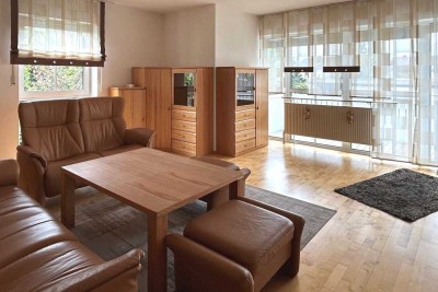 Hell und gepflegt: Balkonwohnung inkl. Einbauküche und TG-Stellplatz in Straubing/Ost - verfügbar