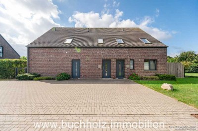 Wenzendorf - Hauscharakter - Ruhiges Wohnen, eigener Eingang, Garten, PkW Stellplätze und Schuppen
