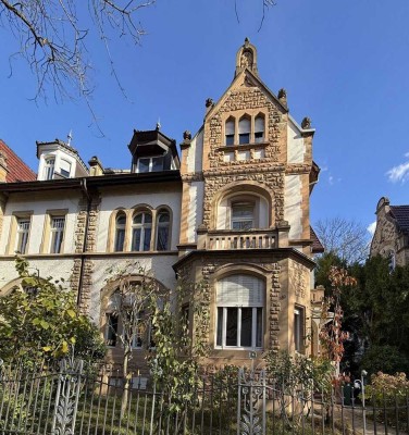 „Liebe auf den ersten Blick“ - 5,5-Zi.-Jugendstilwohnung