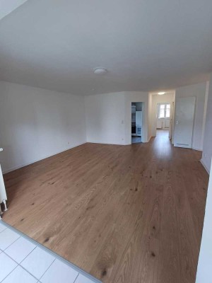 Geräumige 3-Zimmer-Wohnung im Erdgeschoss mit EBK in Gelsenkirchen