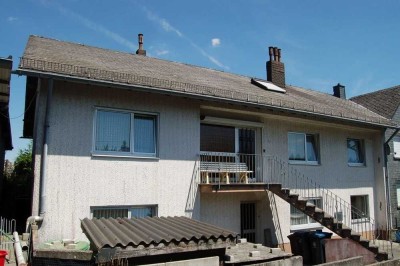 "HAUS MIT VIEL FREIRAUM FÜR IDEEN - IN RUHIGER ORTSRANDLAGE - MIT GROSSEM GARTEN"
