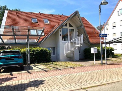 Ab 1.8.25! Schöne 1-Raumwohnung mit Balkon, Stpl. und EBK in ruhiger Wohnsiedlung!