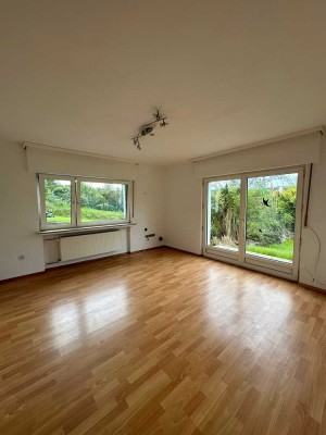 Gemütliche 2-Zimmer-Einliegerwohnung mit Terrasse und Stellplatz in Bergneustadt zu vermieten!