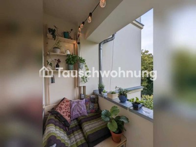 Tauschwohnung: Wunderschöne 2 Z. Küche Bad Balkon u. Gemeinschaftsgarten