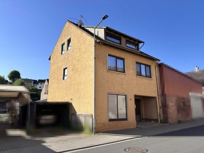Ein erschwingliches Zuhause, liebevoll renoviert zum Einziehen und drei Etagen voller Möglichkeiten