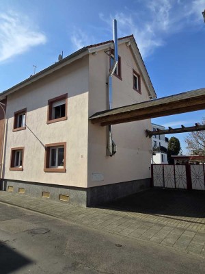 Idyllisches bezugsfertiges Haus in schöner Lage mit 4 Schlafzimmer/ ohne Provision/ 615000 € VB