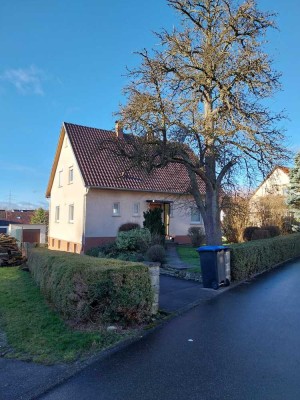 Tolles Grundstück mit renovierungsbedürftigem Einfamilienhaus in Oberjesingen