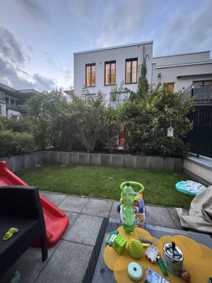 Neuwertige 2-Zimmer-Wohnung mit Balkon und EBK in Mannheim