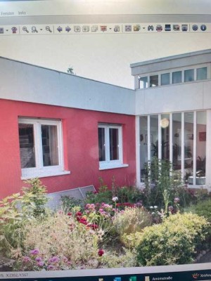 Schöner RH-Bungalow mit Garage, Garten, EBK  in schöner Wohlage von Darmstadt-Arheilgen