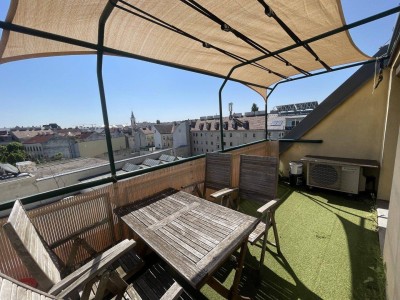 Zentrale, ruhige 3-Zimmer Dachgeschoßwohnung mit Terrasse und Fernblick !!