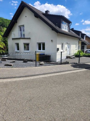 PREISSENKUNG Helle Doppelhaushälfte