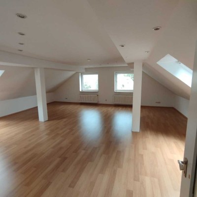 große 2,5 Zimmer Wohnung in Herne - Sodingen, Akademie