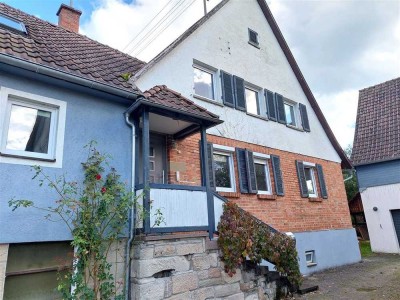 *Mach was draus!* Ehemaliges Bauernhaus mit Garage, Scheune, Gewölbekeller u. Garten!