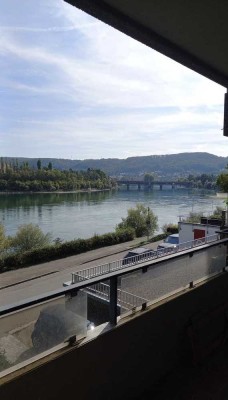 Wunderschöne 3 Zimmer Wohnung direkt am Rhein