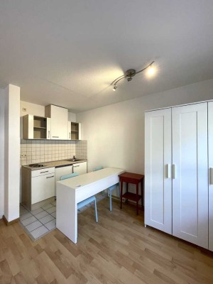 Vollmöbliertes Apartment mit großem Balkon