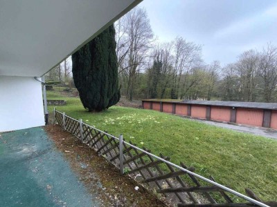 Renovierte 3 Raum Souterrain-Wohnung mit Terrasse in Erkrath