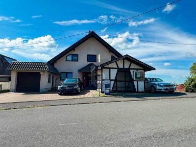 3 WOHNUNGEN – FAMILIENIDYLLE ODER RENDITE