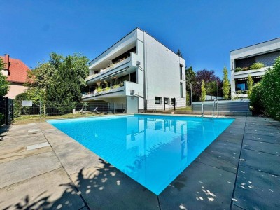 *PREISREDUKTION* Terrassenwohnung mit Hauscharakter // Gartenflächen &amp; Outdoorpool vor der Tür
