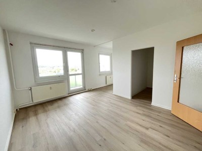 Neu sanierte 1 Zimmerwohnung mit tollem Ausblick!