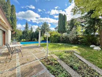 Familienidylle in Neckartenzlingen – Einfamilienhaus mit großem Grundstück und Pool
