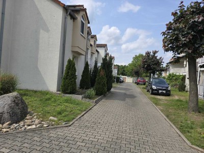 Gelegenheit - Freie 2,5-Zi-DG mit Garage in Weiterstadt Braunshardt