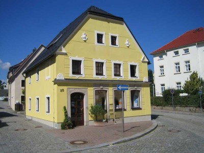 Charmantes Wohn- und Geschäftshaus im Herzen von Neustadt