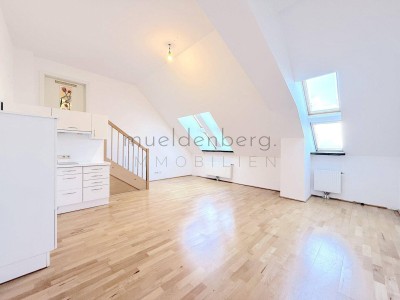 Moderne Dachgeschoßwohnung in 1010 Wien - Ihr urbanes Zuhause!